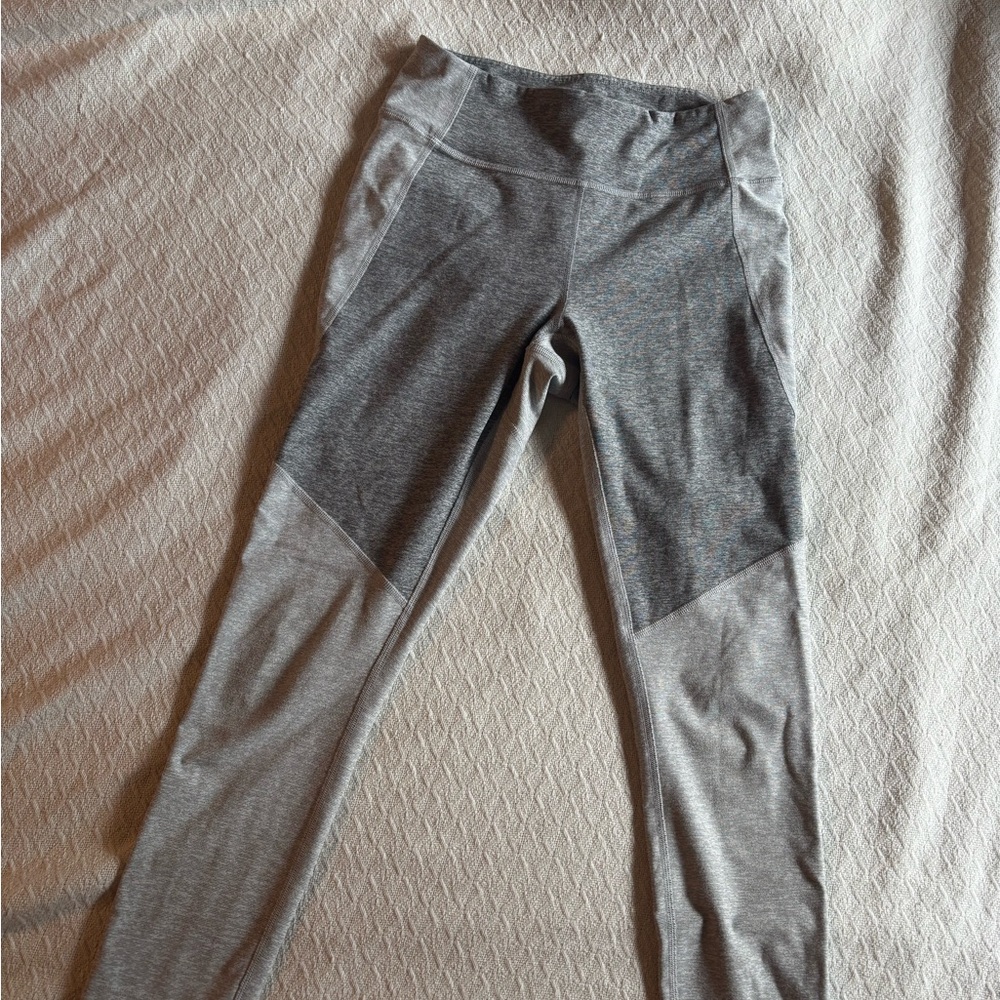 Outdoor Voices 3/4 Length Heather Gray Warmup Leggings